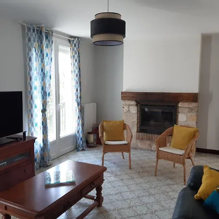 Сasa de vacaciones Maison De Périgord Noir *