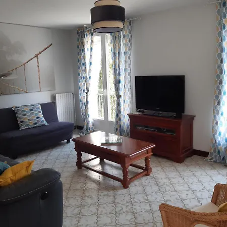 Maison De Perigord Noir بيت للعطل *
